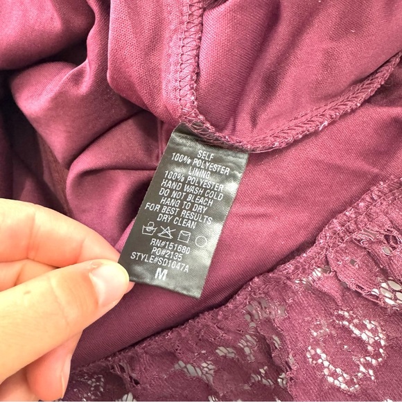 Storia High Neck Lace Ruffled Mini Dress Sleeveless Burgundy Red Sz M Boho Chic - Picture 12 of 16